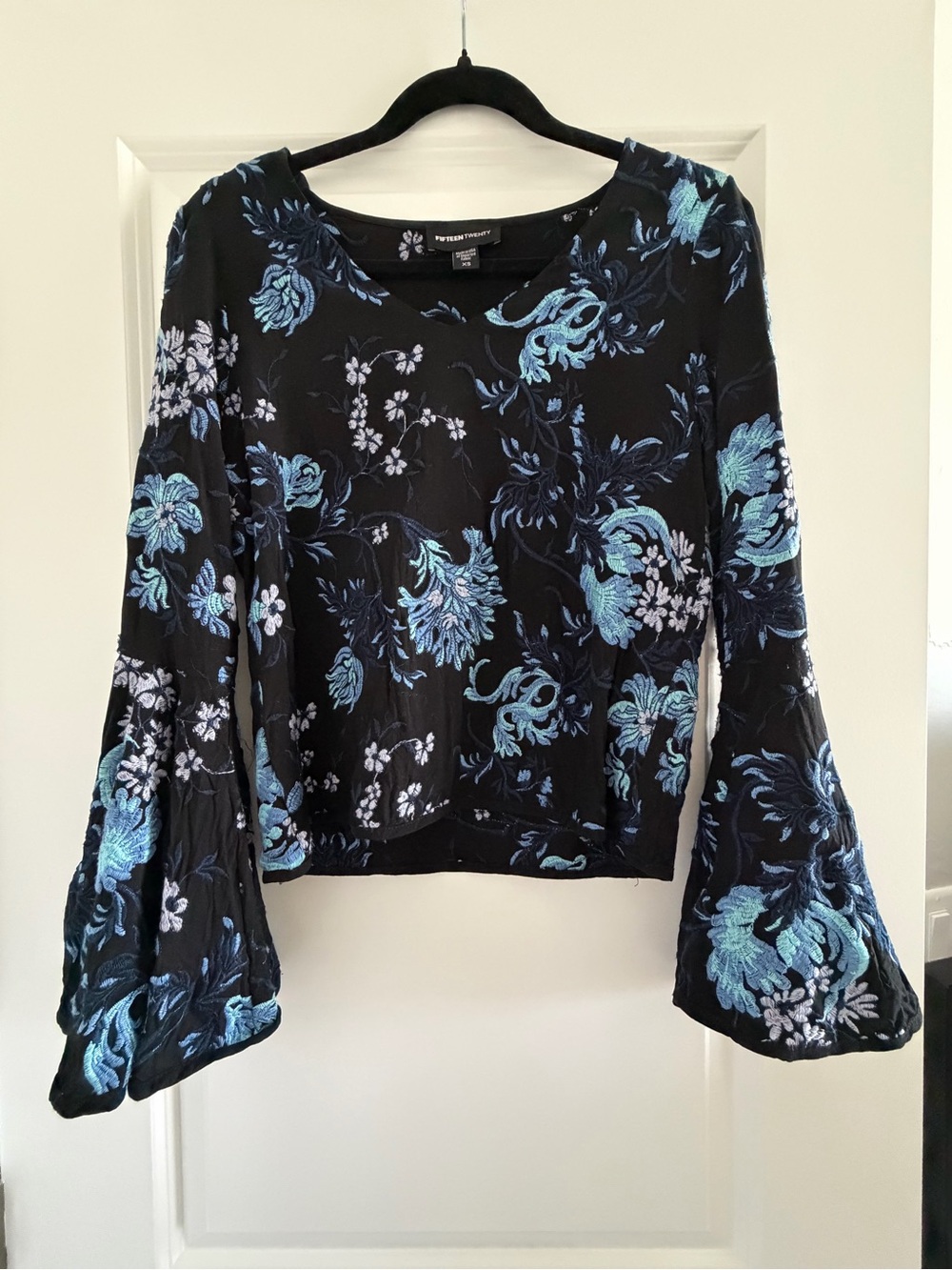 Fifteen Twenty - Embroidered Floral Bell Sleeve blouse - XS